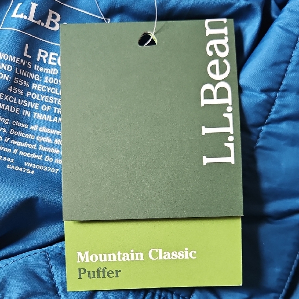 Colorblock Puffer Jacket - Picture 2 of 4